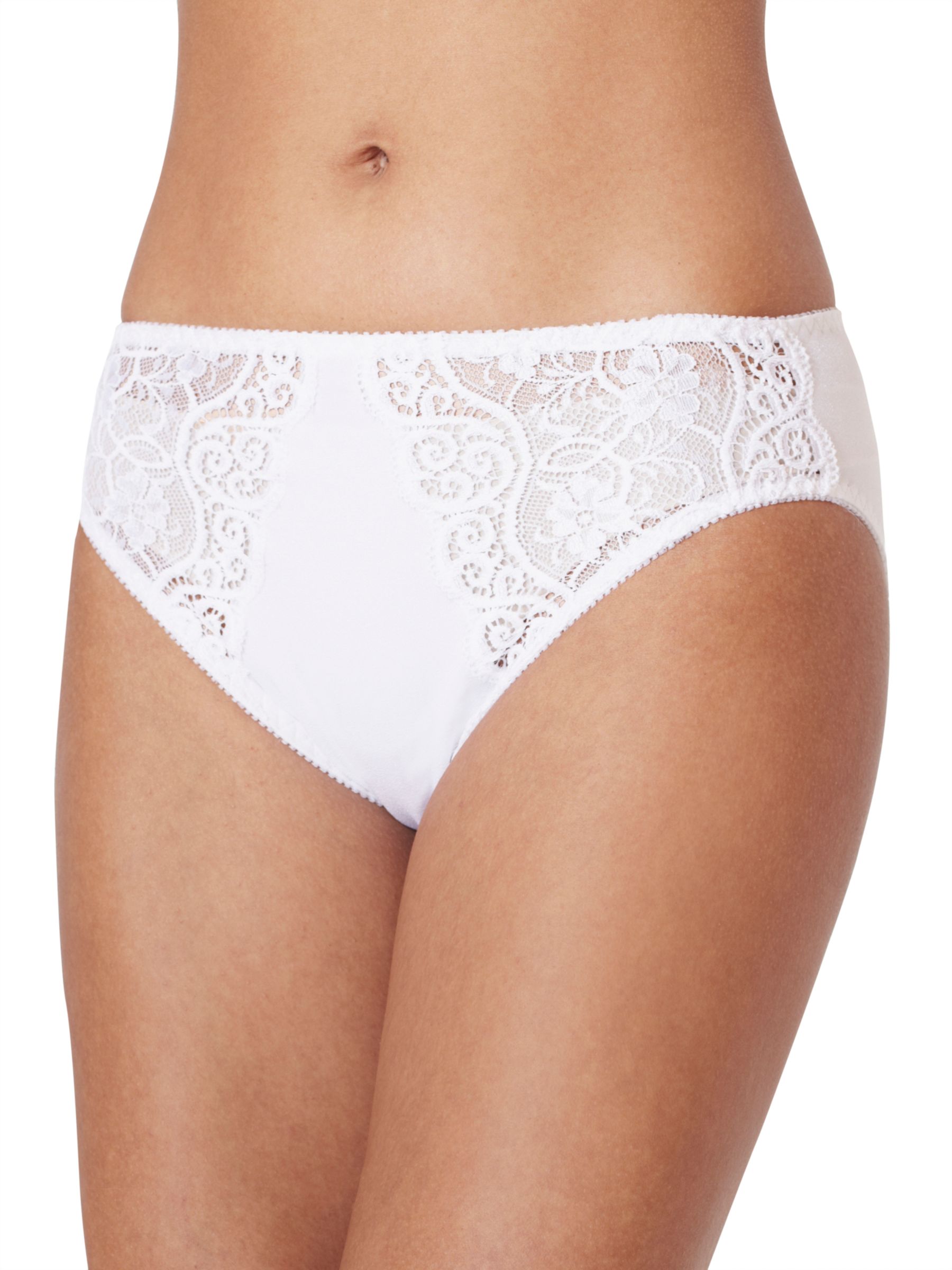 Triumph Amourette Tai Brief, White, Size 16