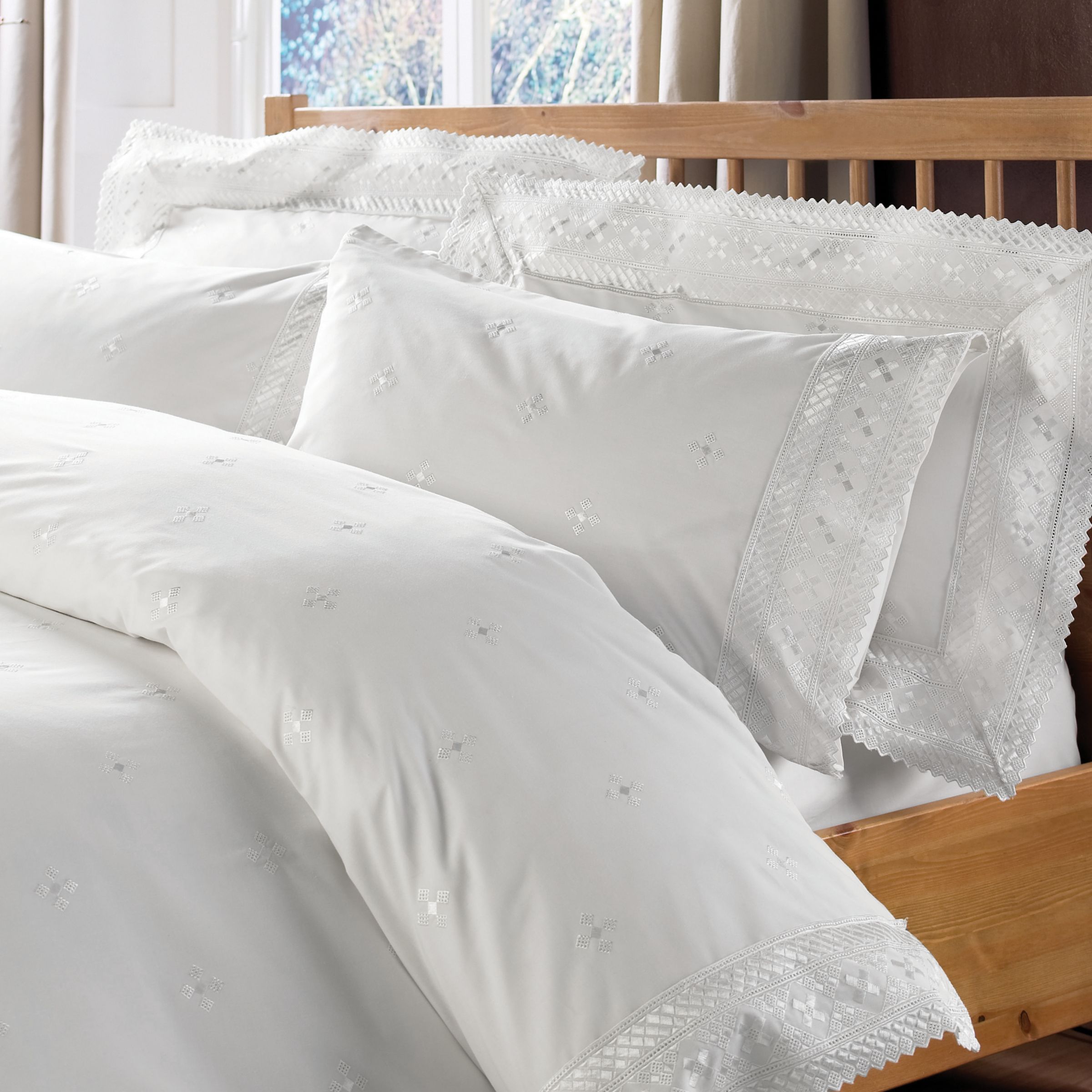 John Lewis Emily Duvet Cover, White, Single