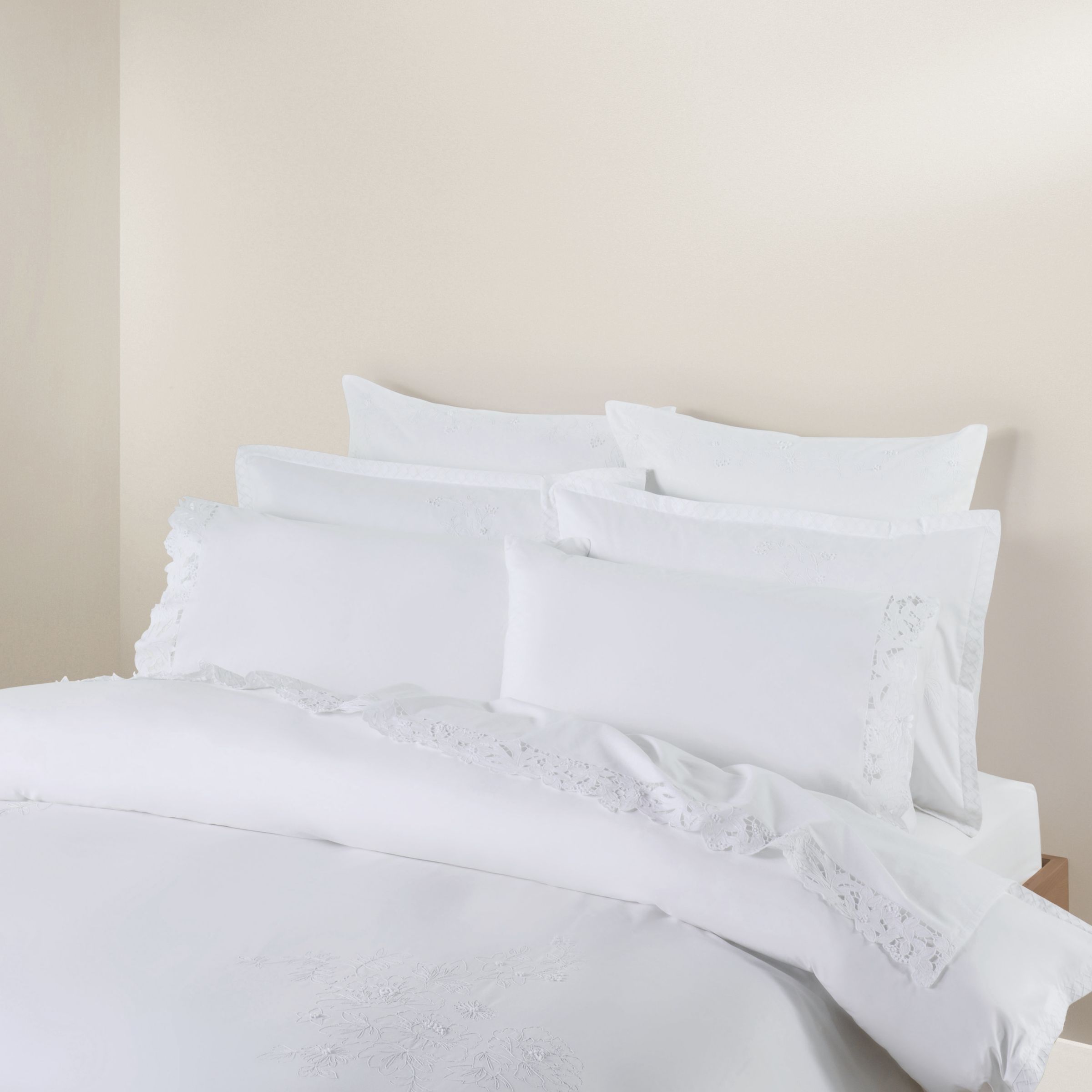 Therese Duvet Covers, White