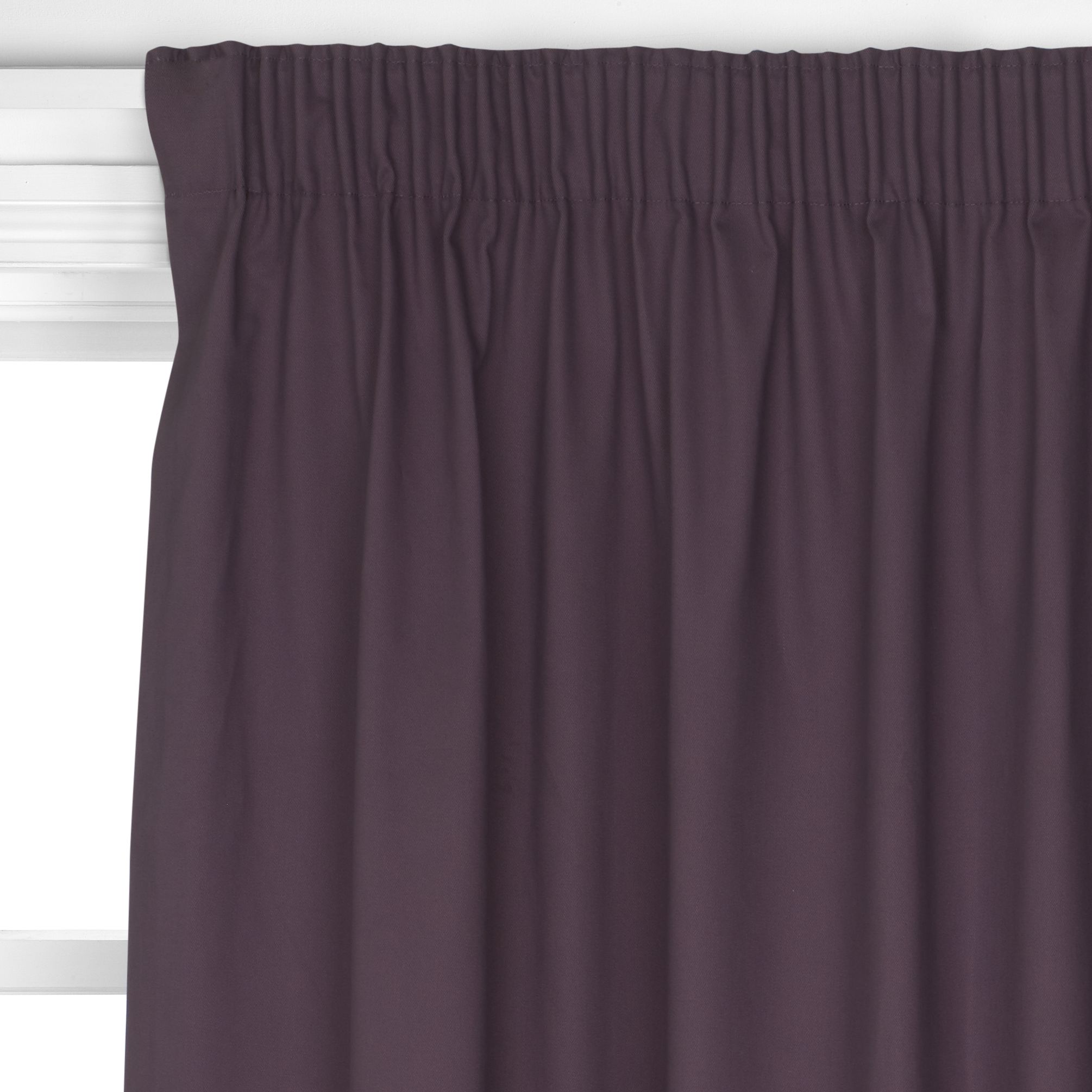 Leckford Curtains, Cassis