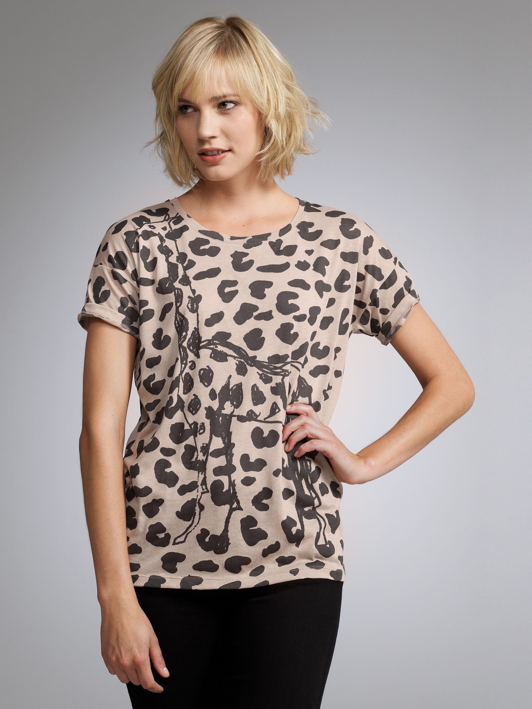 Grace Giraffe T-Shirt, Cream Multi