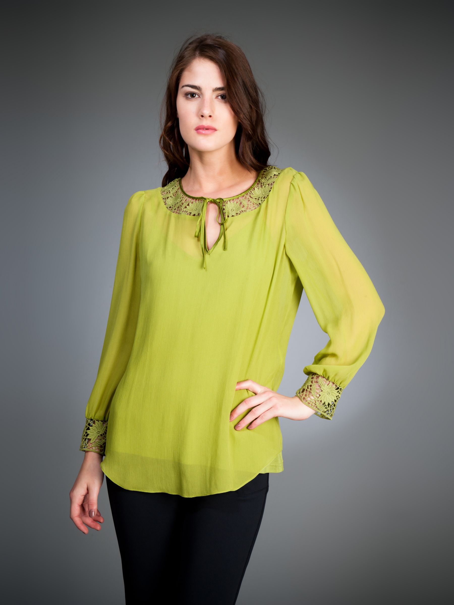 Damsel in a Dress Kaya Blouse, Chartreuse