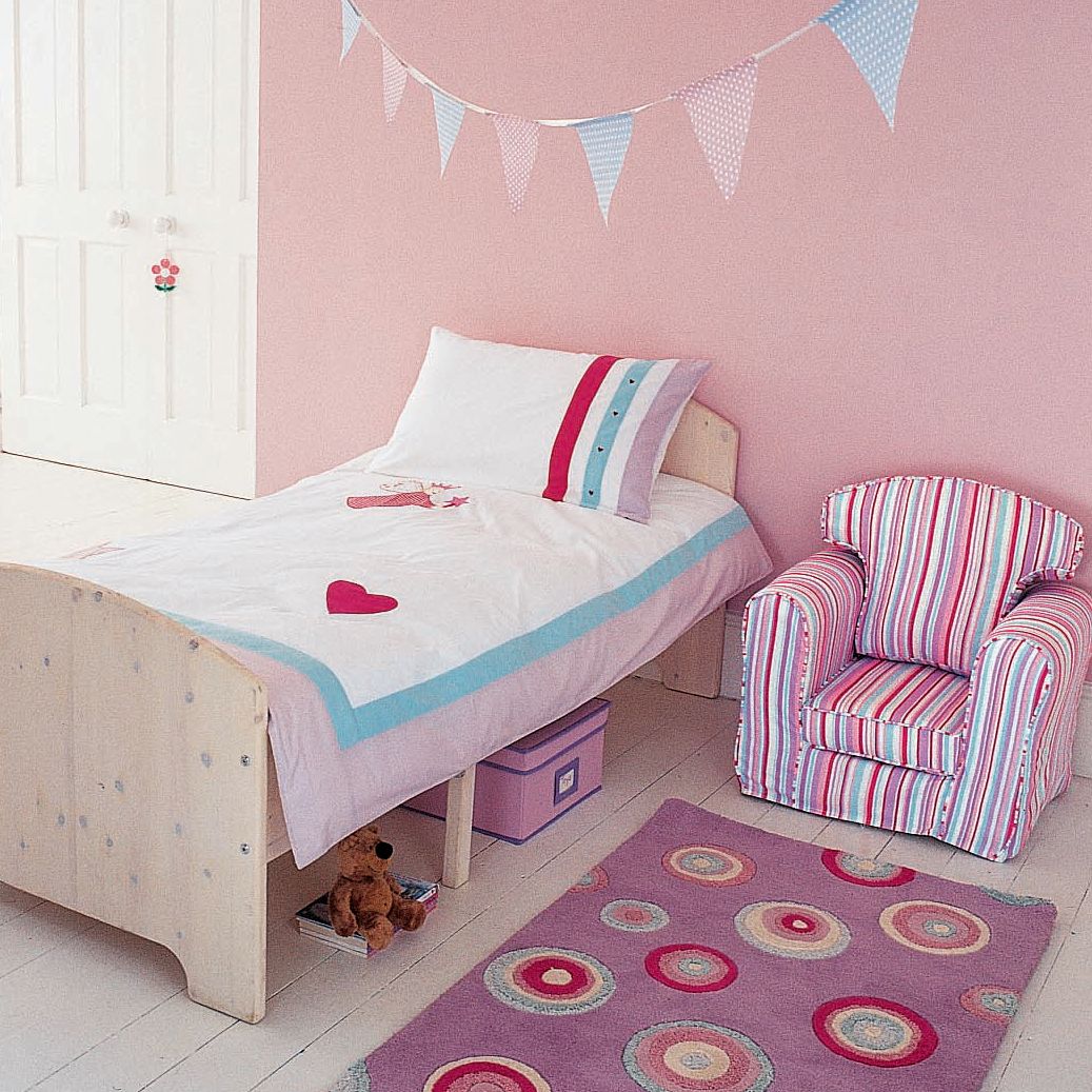 Extending Bed, Whitewashed Pine