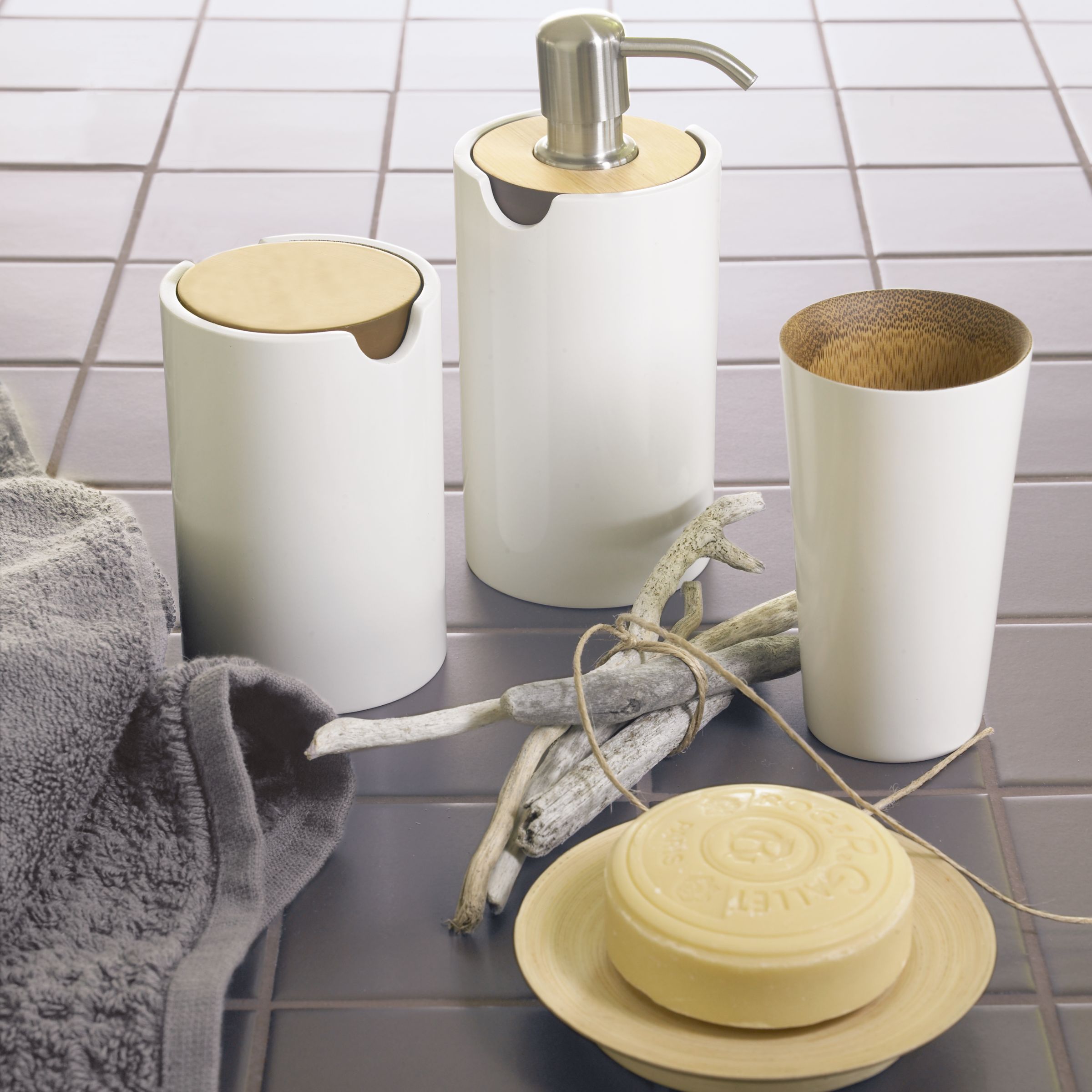 Sustainable Bathroom accessories