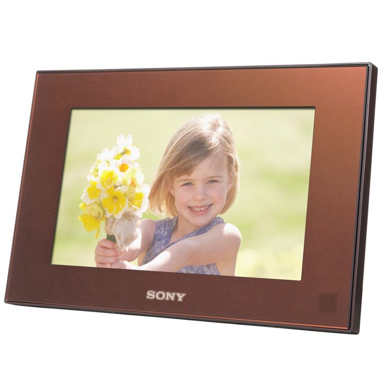 Sony DPFD70 LCD Digital Photo Frame, 7 Inch, Brown Sony DPFD70 LCD Digital Photo Frame, 7 Inch, Brown