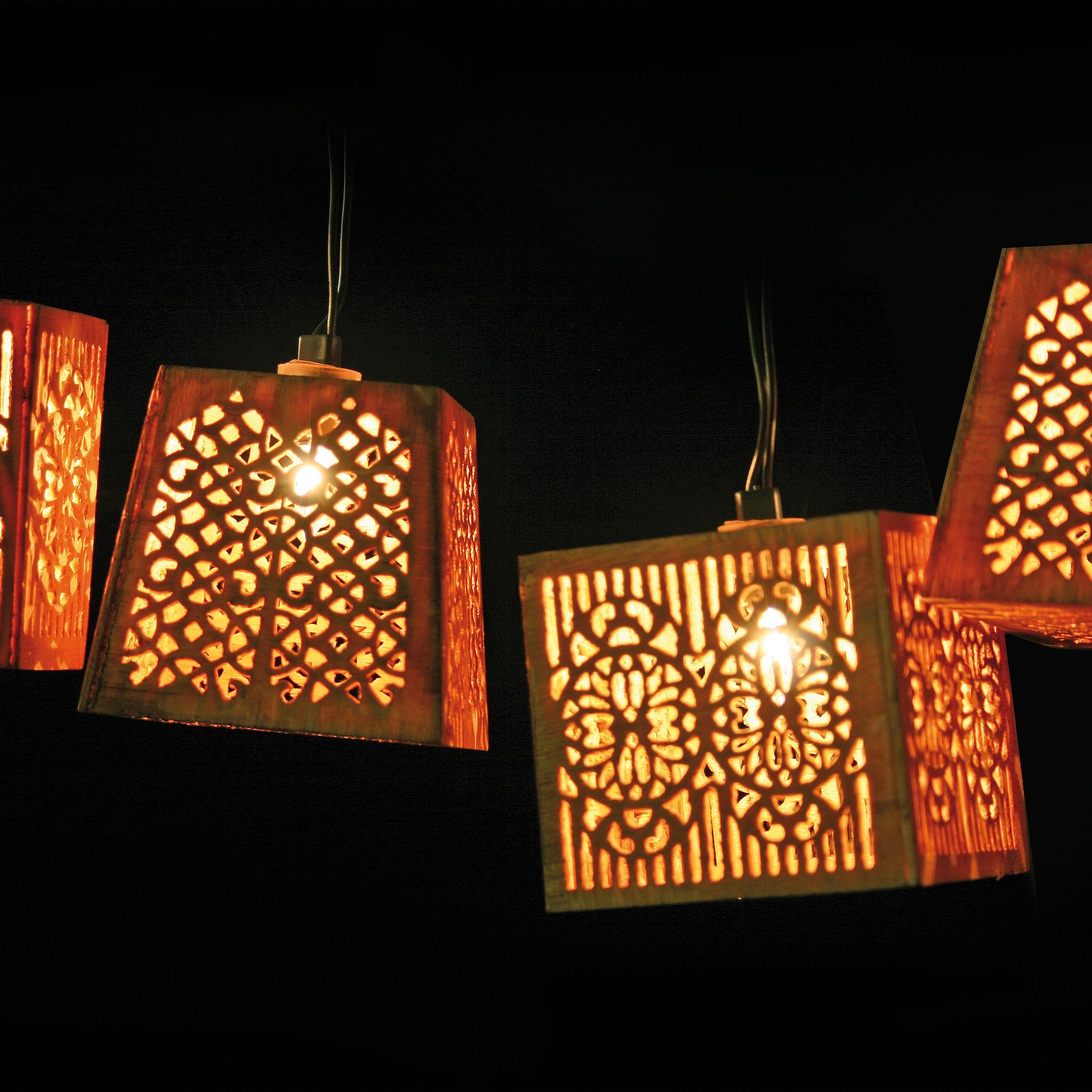 Bamboo Effect Line Lights