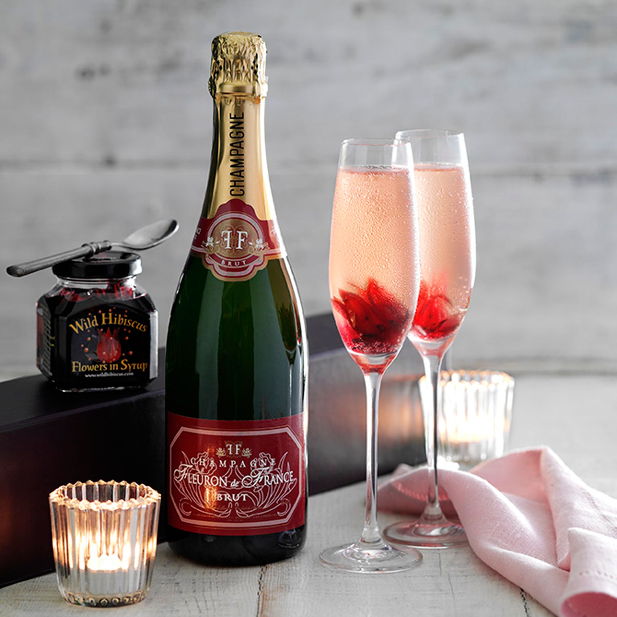 Wild Hibiscus Flowers & Champagne Gift