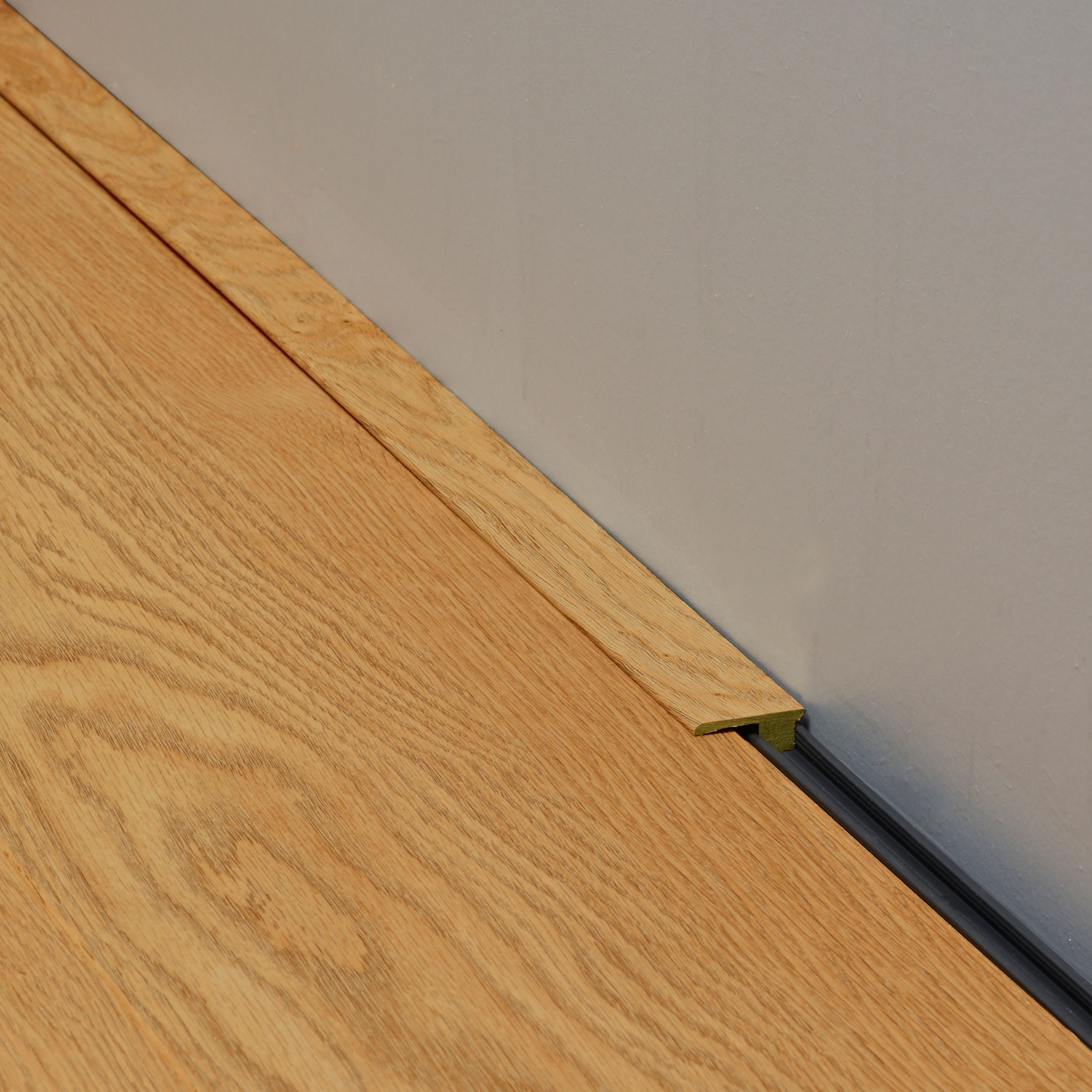 Balterio True Match Floor L-Bar, Chateau Oak, 2.4m